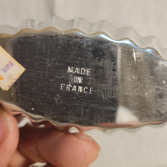 Vintage Set of 6 Made In France Mini Metal Tart Tins - Picture 9 of 9